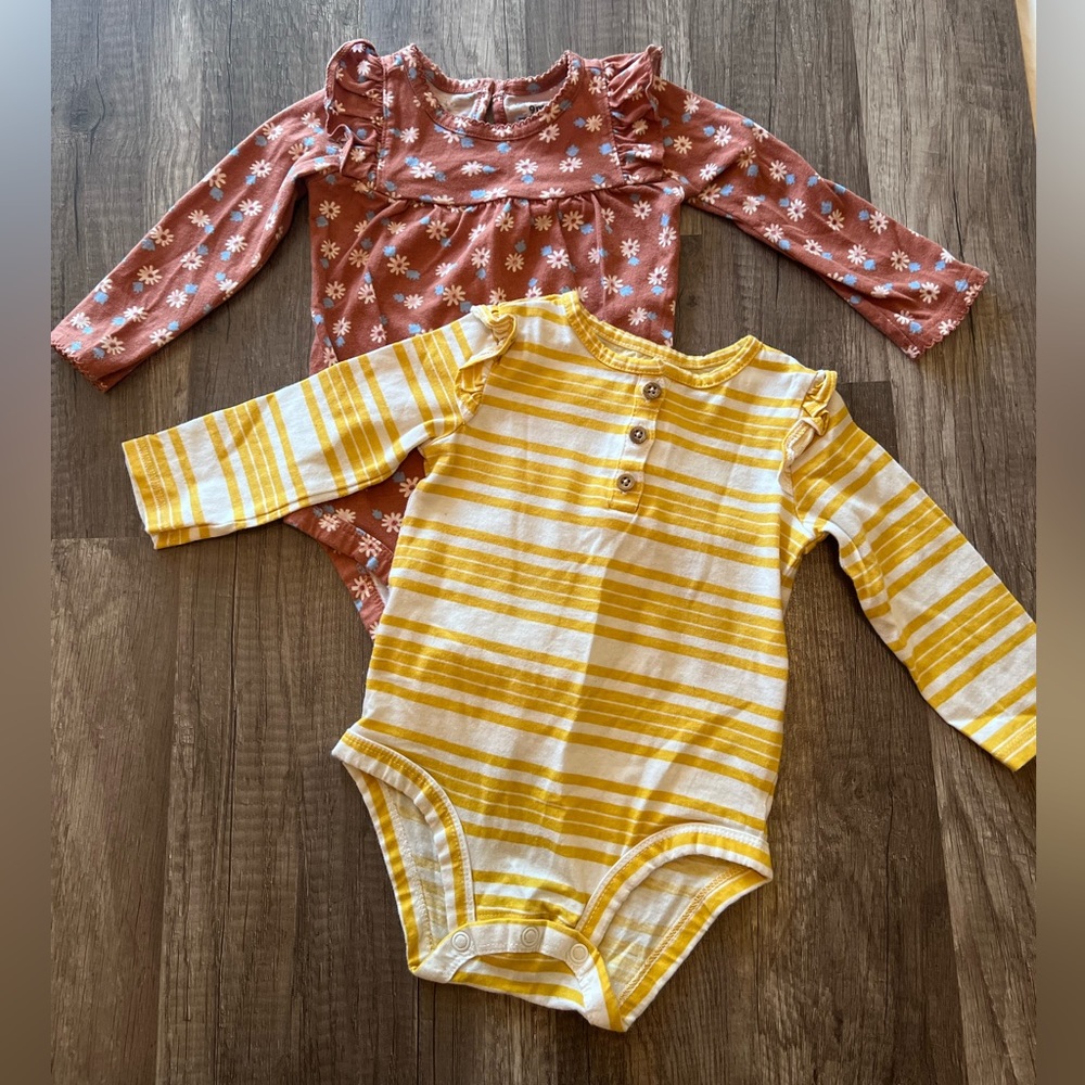 Set of long-sleeves bodysuits by Carter’s